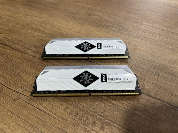 ADATA XPG RGB 16GB (2x8GB-16GB) RAM DDR4 3200MHz ADATA XPG RGB 16GB (2x8GB-16GB) RAM DDR4 3200MHz