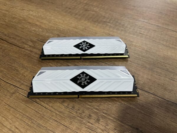 ADATA XPG RGB 16GB (2x8GB-16GB) RAM DDR4 3200MHz ADATA XPG RGB 16GB (2x8GB-16GB) RAM DDR4 3200MHz